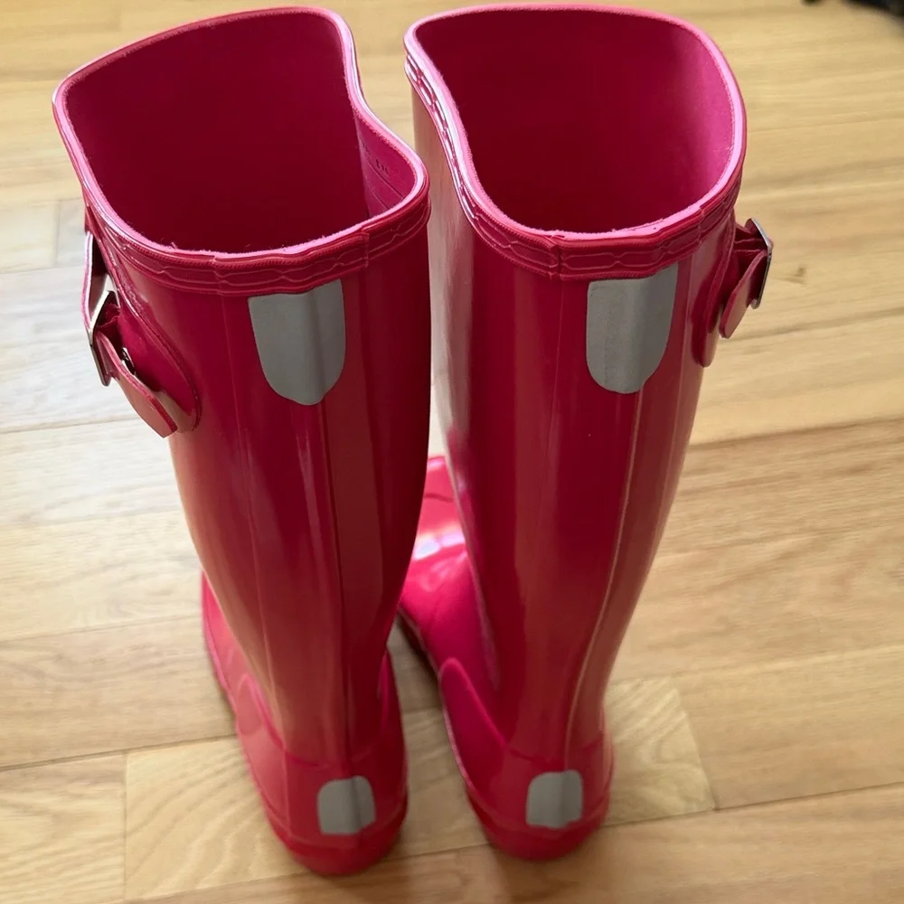 NWOT! Hunter Original Gloss Tall Wellington Rain Boots Bright Pink kids sz 4